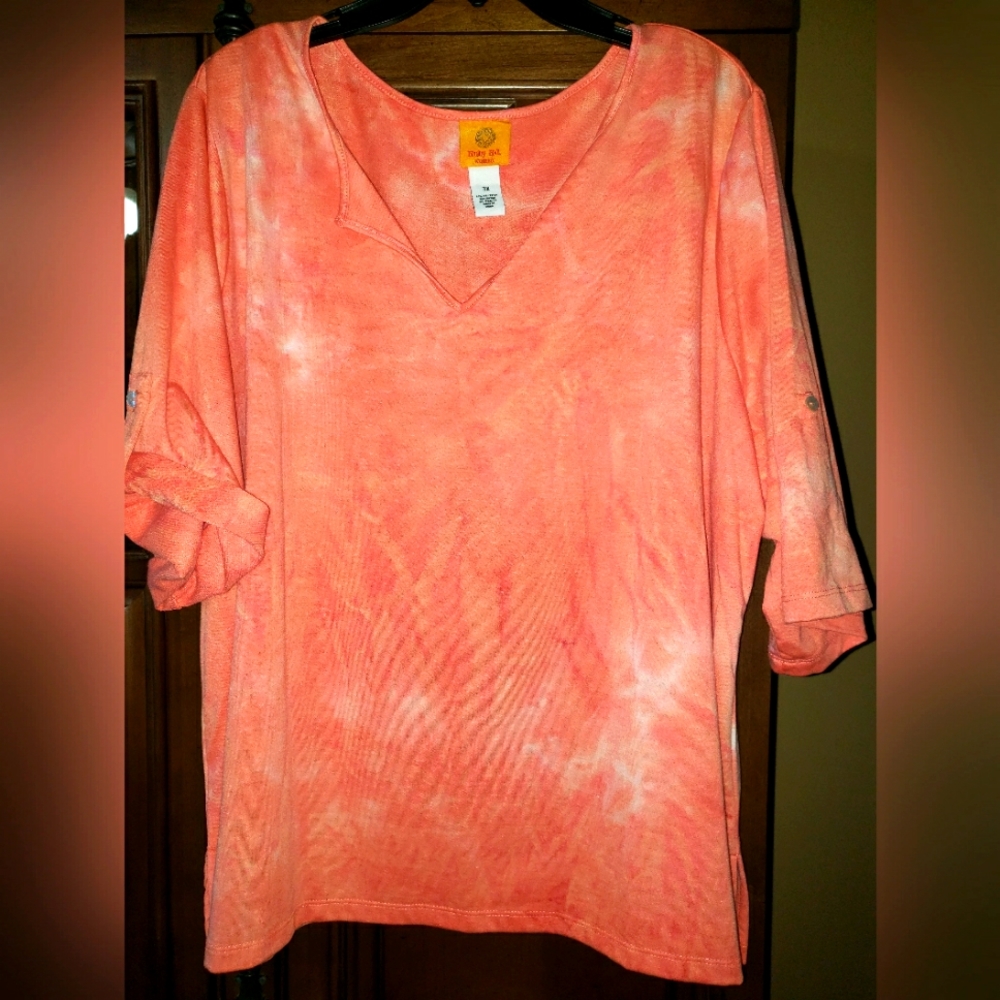 Orange slightly tie dyed look short sleeve top. Size 3x